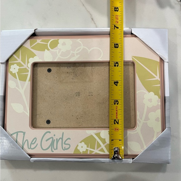 Tabletop Picture Frame - Picture 4 of 4